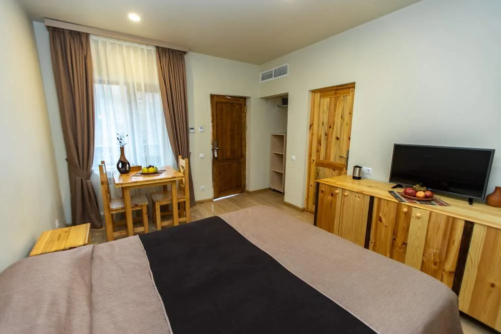 Habitación doble Confort con vistas al estanque