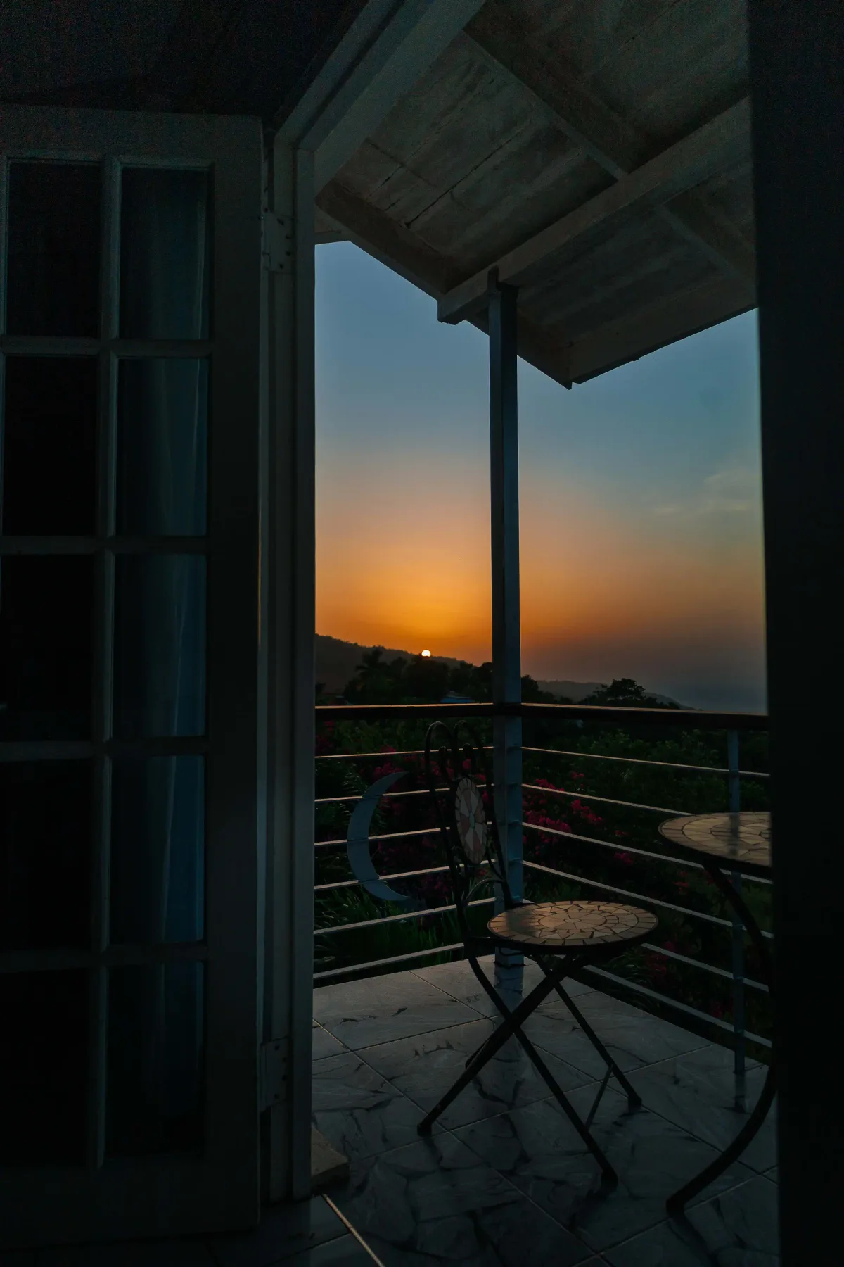 Vista del atardecer desde Lavender Moon Villas