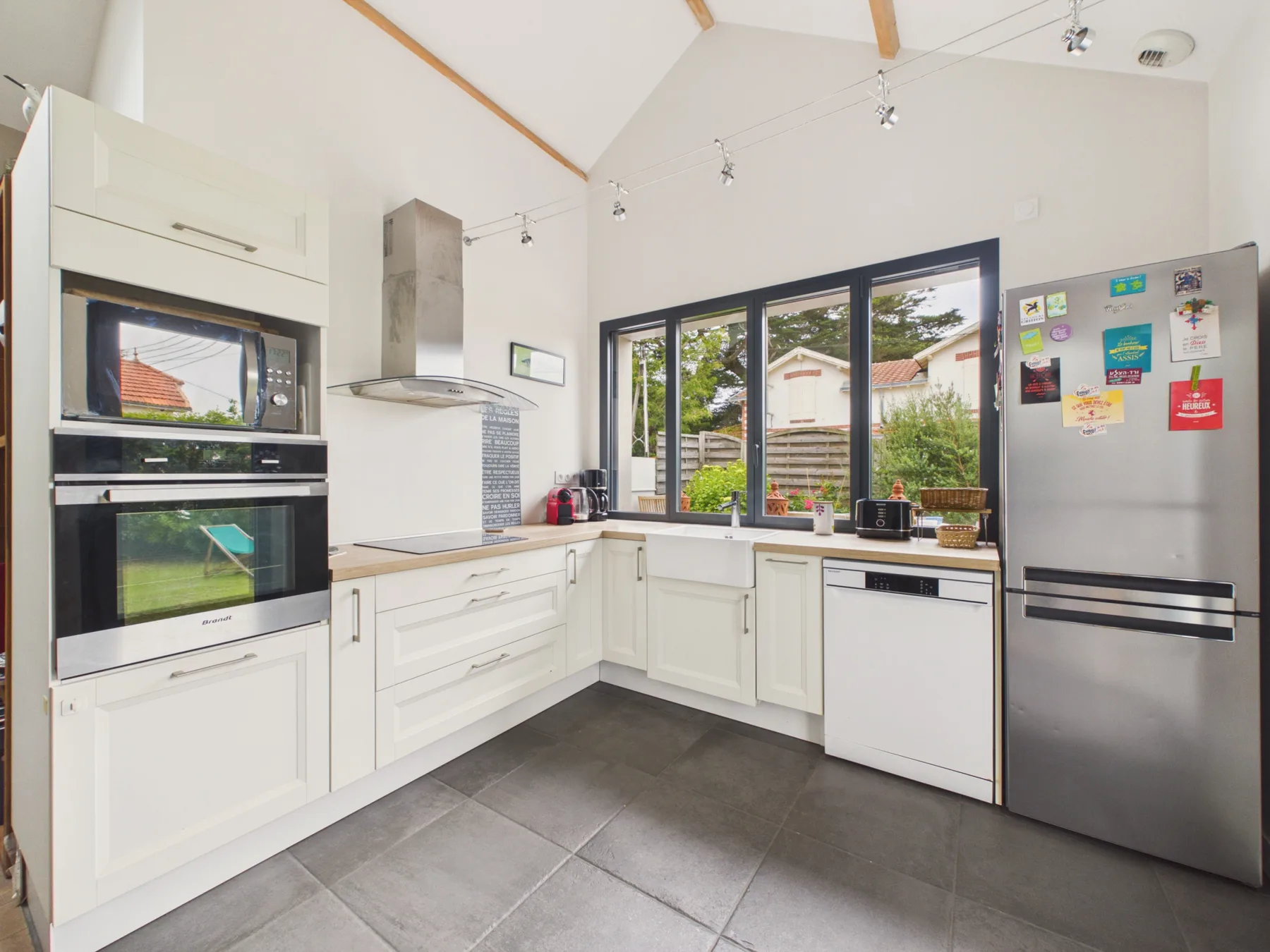 Property gallery photo