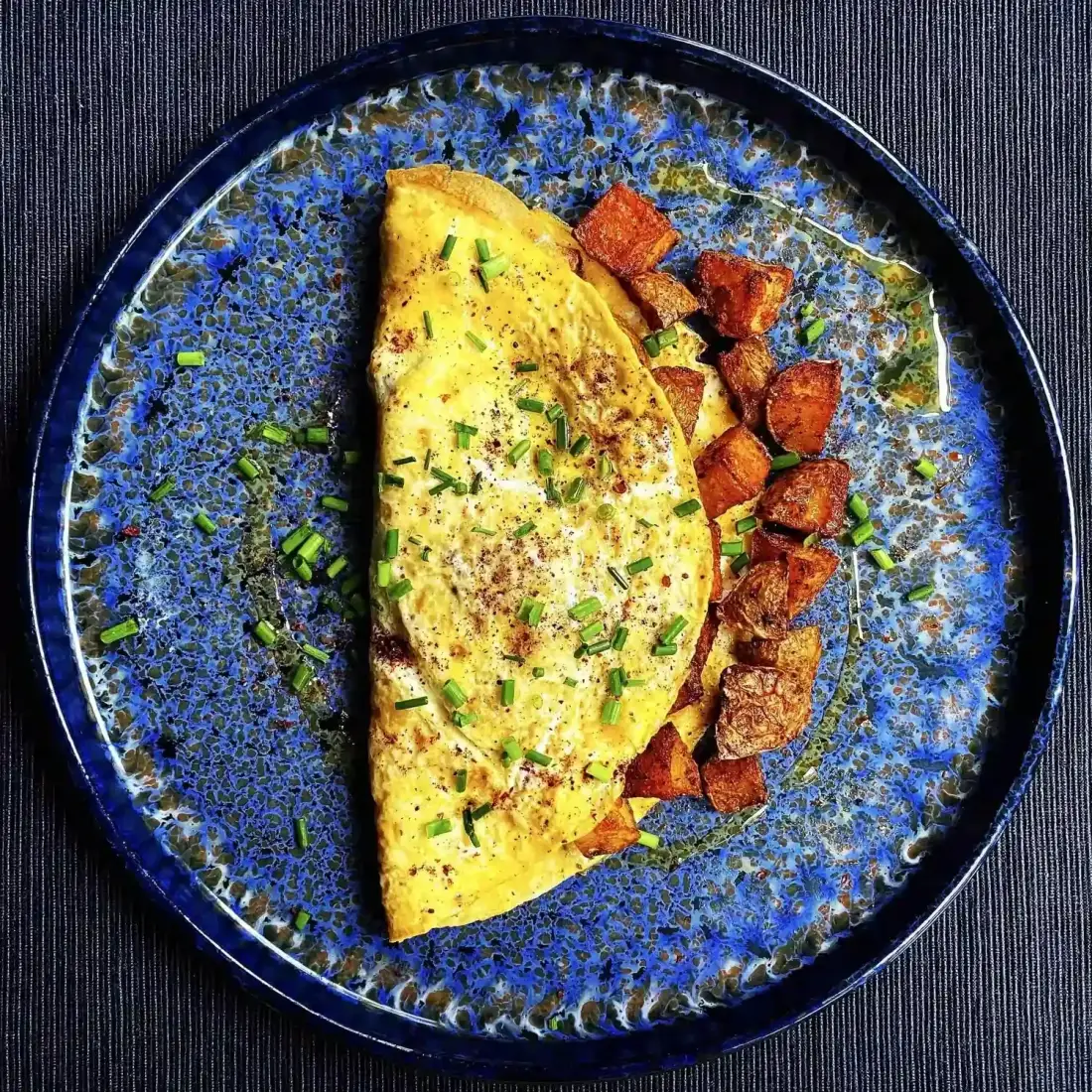 Tortilla de queso con patatas asadas