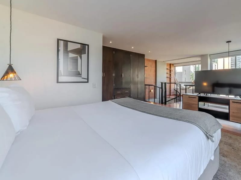 Classy 1BR Duplex in El Poblado w/ Balcony