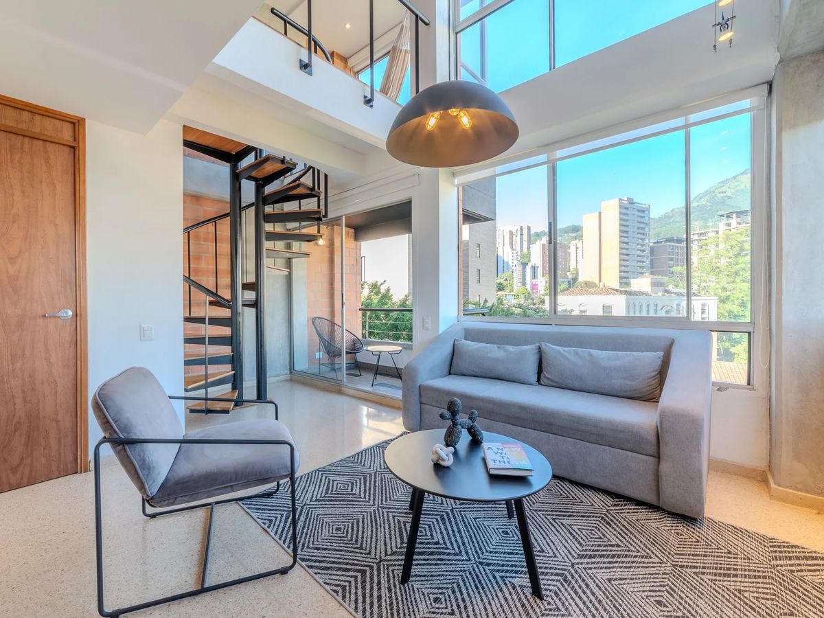 Classy 1BR Duplex in El Poblado w/ Balcony