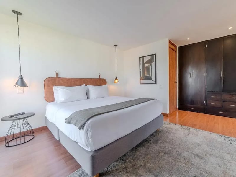 Classy 1BR Duplex in El Poblado w/ Balcony