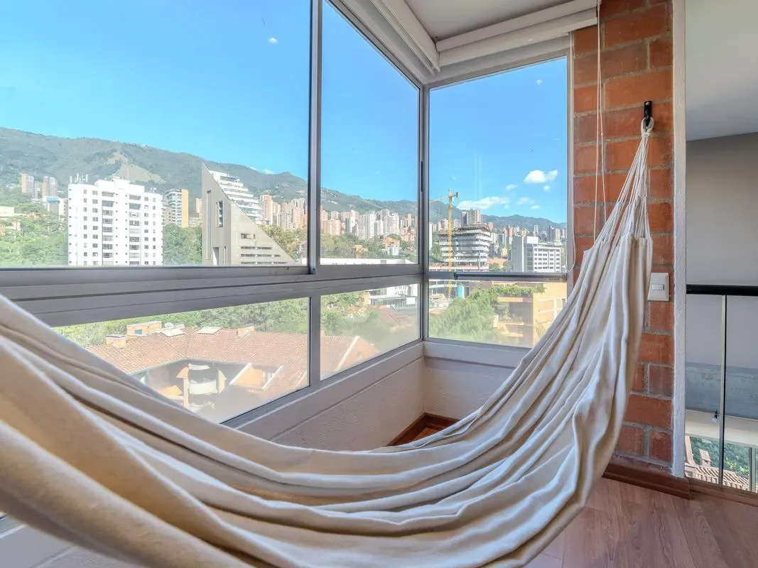 Classy 1BR Duplex in El Poblado w/ Balcony