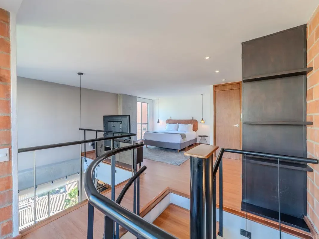 Classy 1BR Duplex in El Poblado w/ Balcony