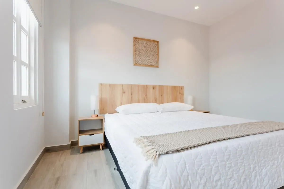 High-end 1BR in Casco Antiguo