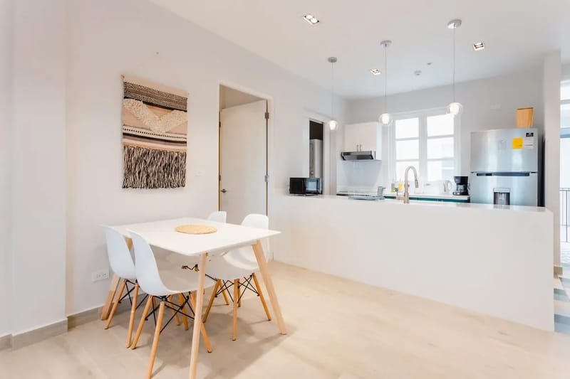 High-end 1BR in Casco Antiguo