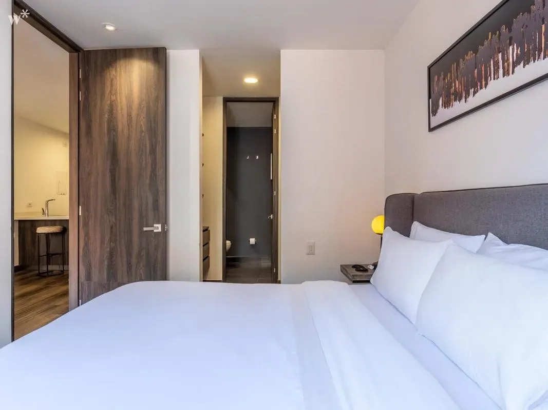 Modern 1BR in Luxury Building with Terrace in Chico