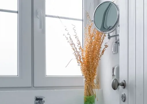 T1 Superior bathroom detail