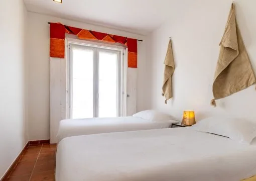 T2 Standard bedroom