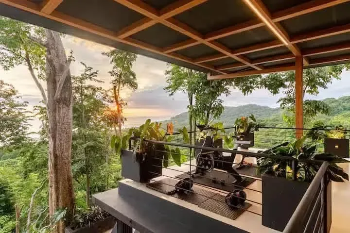 Spectacular 4BR Villa in Costa Rica