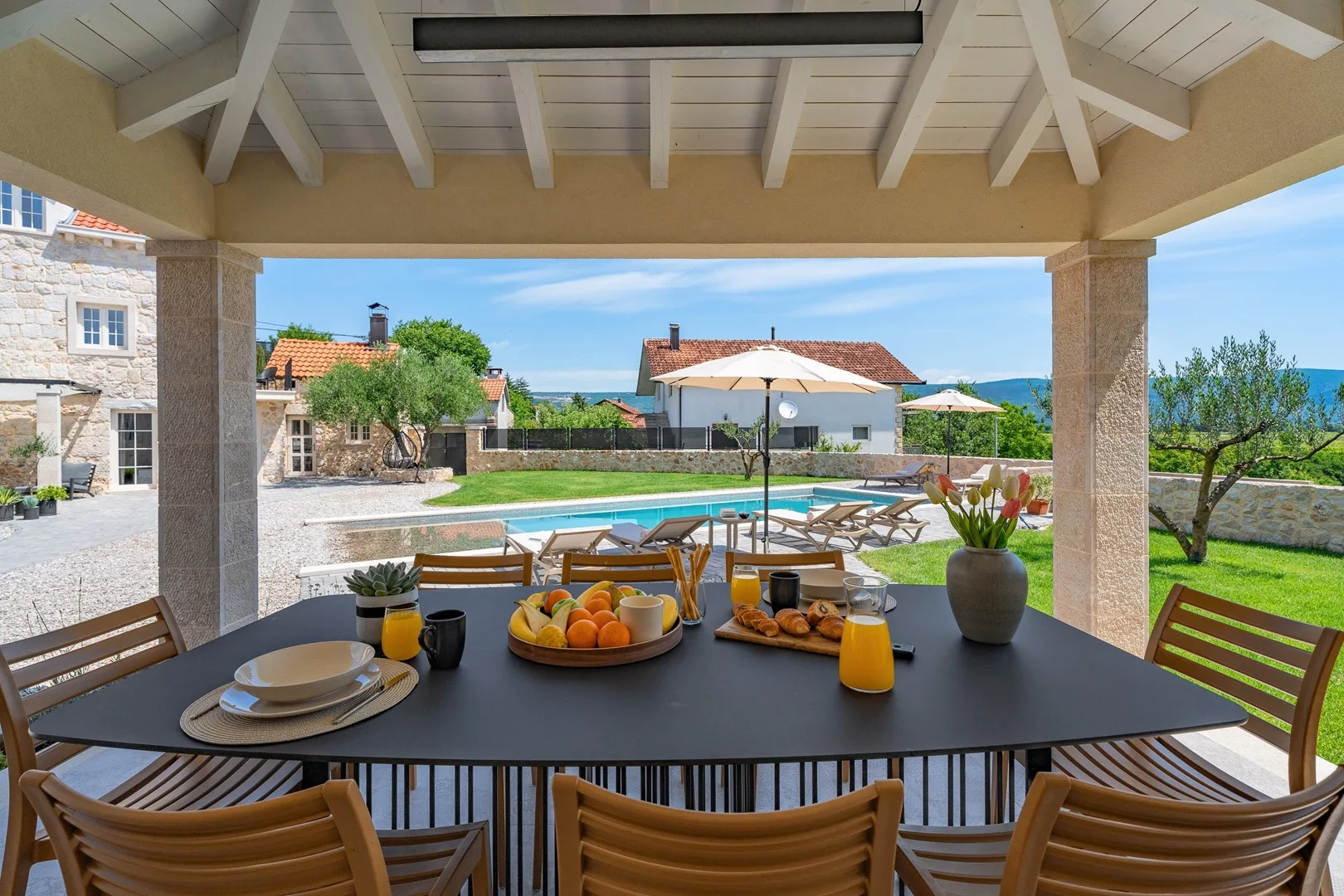 This enchanting property is divided into two units all offered exclusively for you, boasting a total of 190 sqm of fully air-conditioned interior space