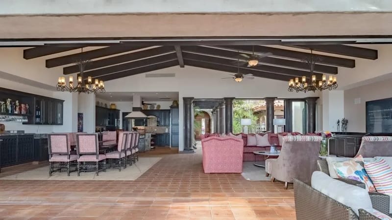 Luxury and Cozy 5BR Villa with Amazing Pool