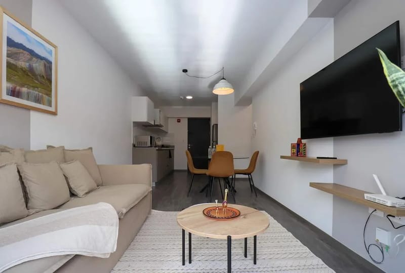 Luminous 1BR in Historic Cusco w/ Balcony