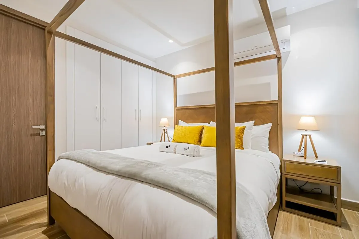 Sophisticated 2BR in Casco Antiguo
