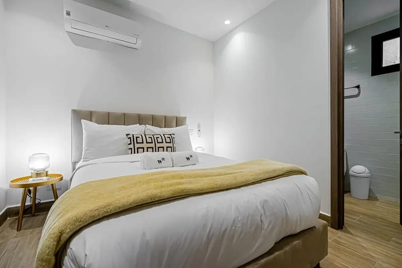 Sophisticated 2BR in Casco Antiguo