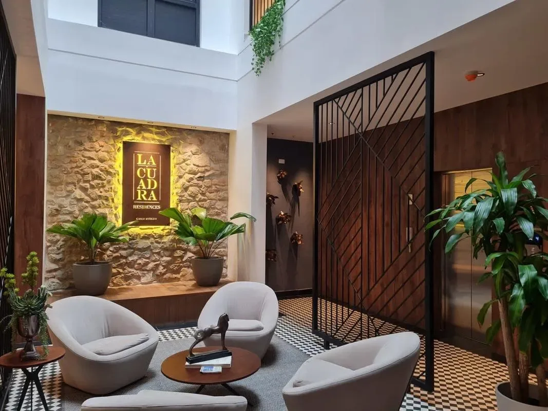 Sophisticated 2BR in Casco Antiguo