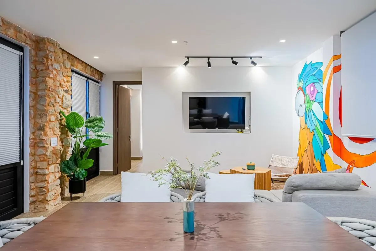 Sophisticated 2BR in Casco Antiguo