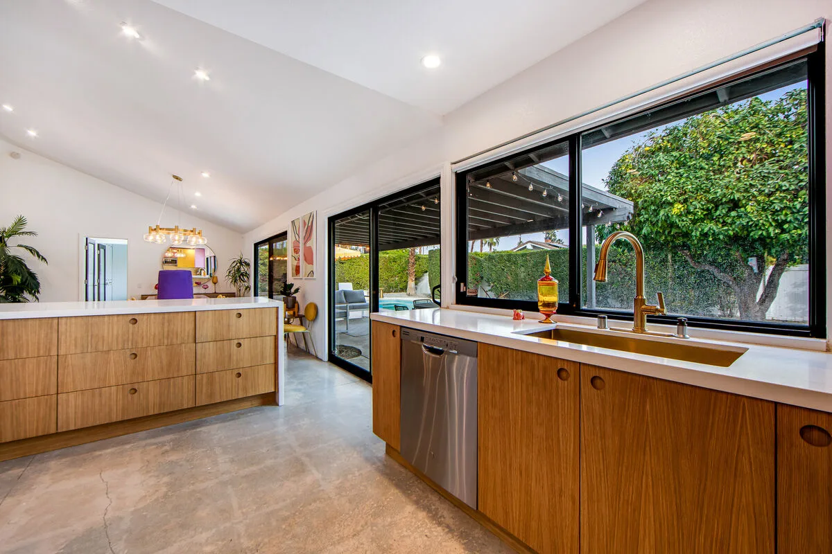 Highball House - 3399