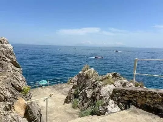 Suite moderna de 1 dormitorio en Amalfi