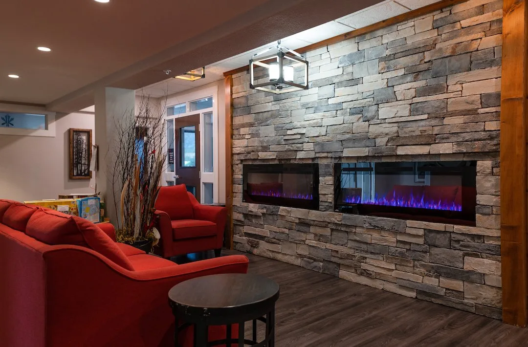 Hotel exterior/interior