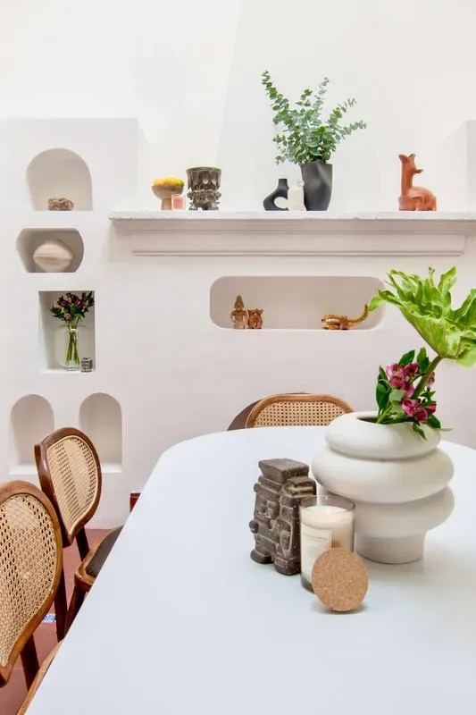 Bright 6BR House w/ Private Terrace