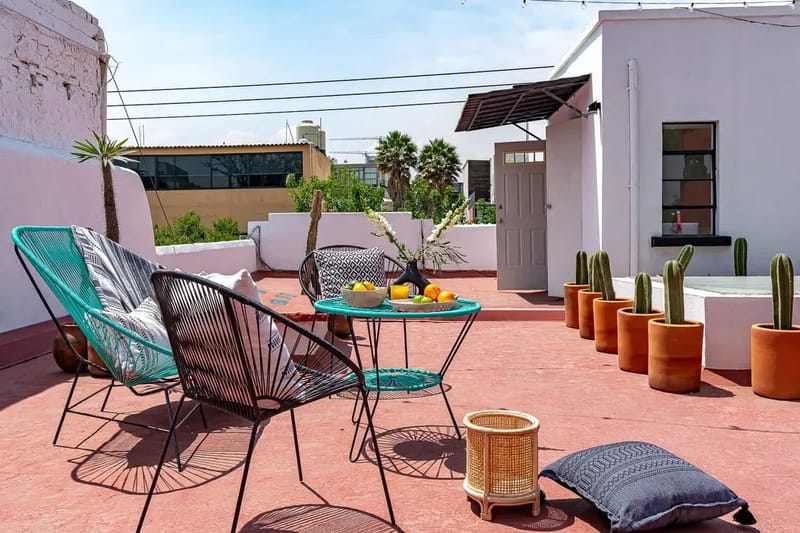 Bright 6BR House w/ Private Terrace