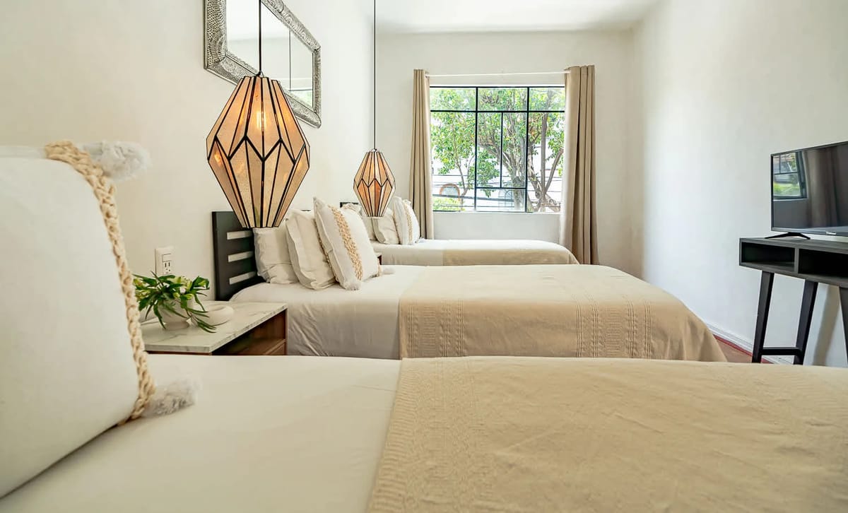 Bright 6BR House w/ Private Terrace