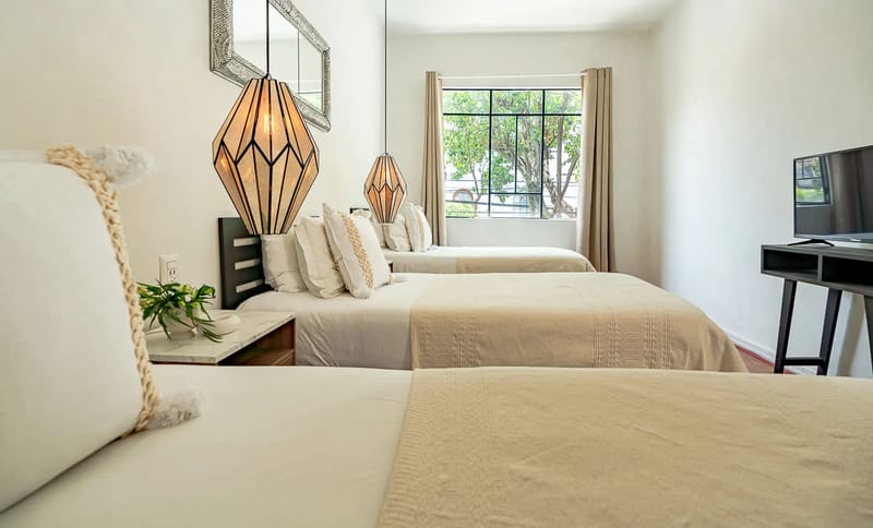 Bright 6BR House w/ Private Terrace