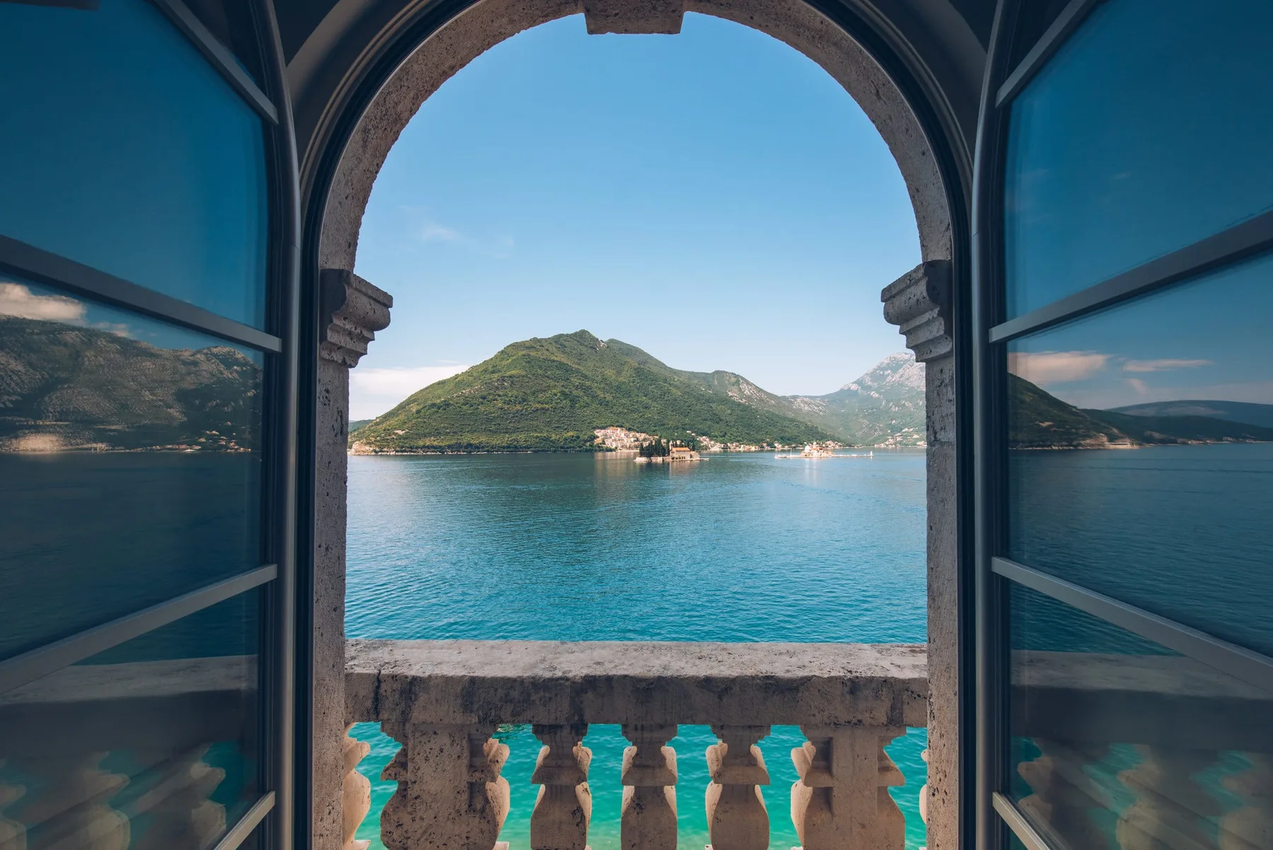 View from the balcony to the sea