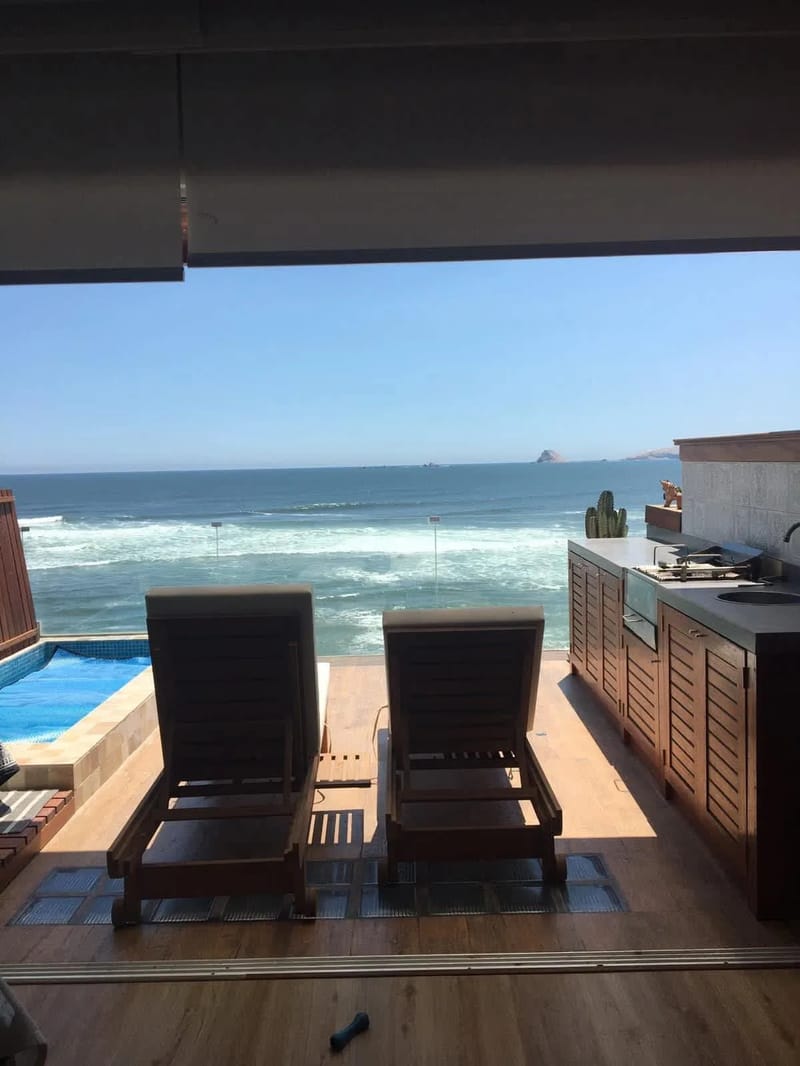 2BR with Sea View & Terrace in Punta Hermosa