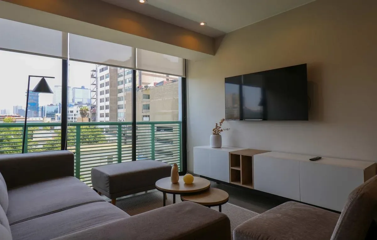 Plaza Stays 2BR with Balcony in San Isidro