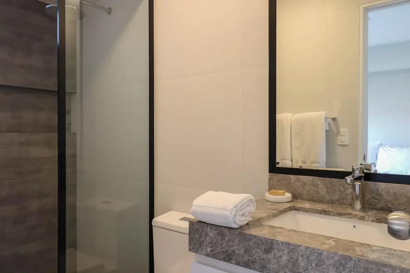 Plaza Stays 2BR with Balcony in San Isidro