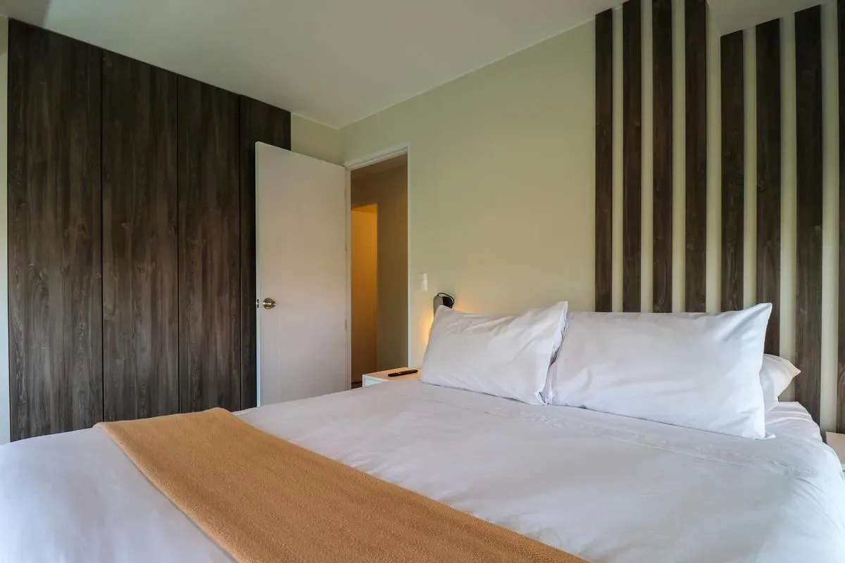Plaza Stays 2BR with Balcony in San Isidro