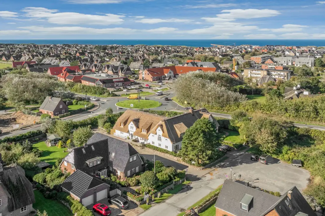 Die „große Künstlerdeele“, in bester Anbindung zum Weststrand in Wenningstedt
