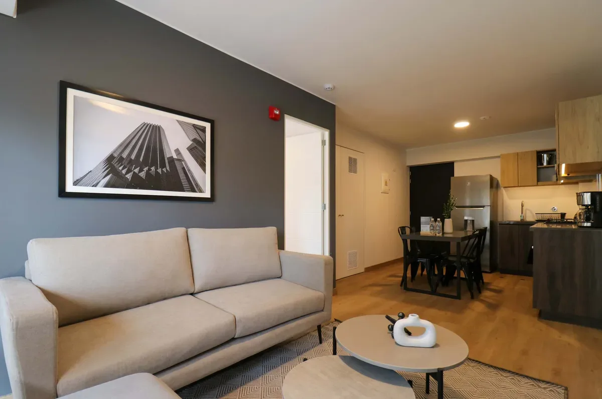 Deluxe 2BR w/ Perfect Balcony in Miraflores