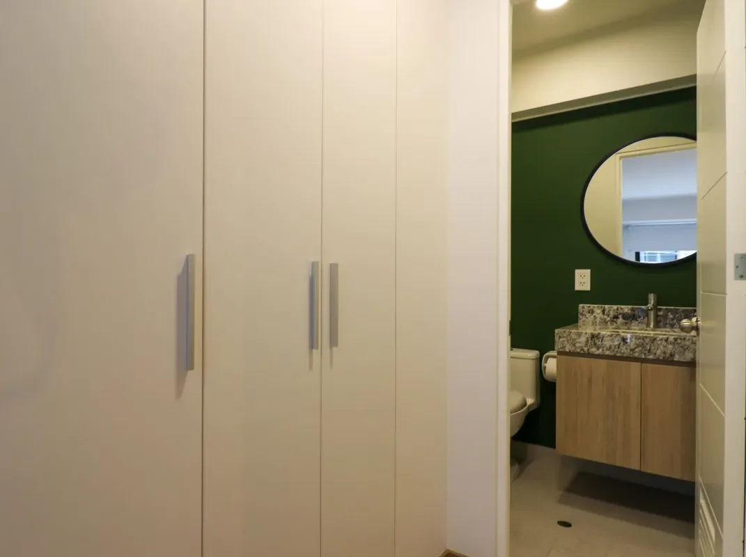 Deluxe 2BR w/ Perfect Balcony in Miraflores