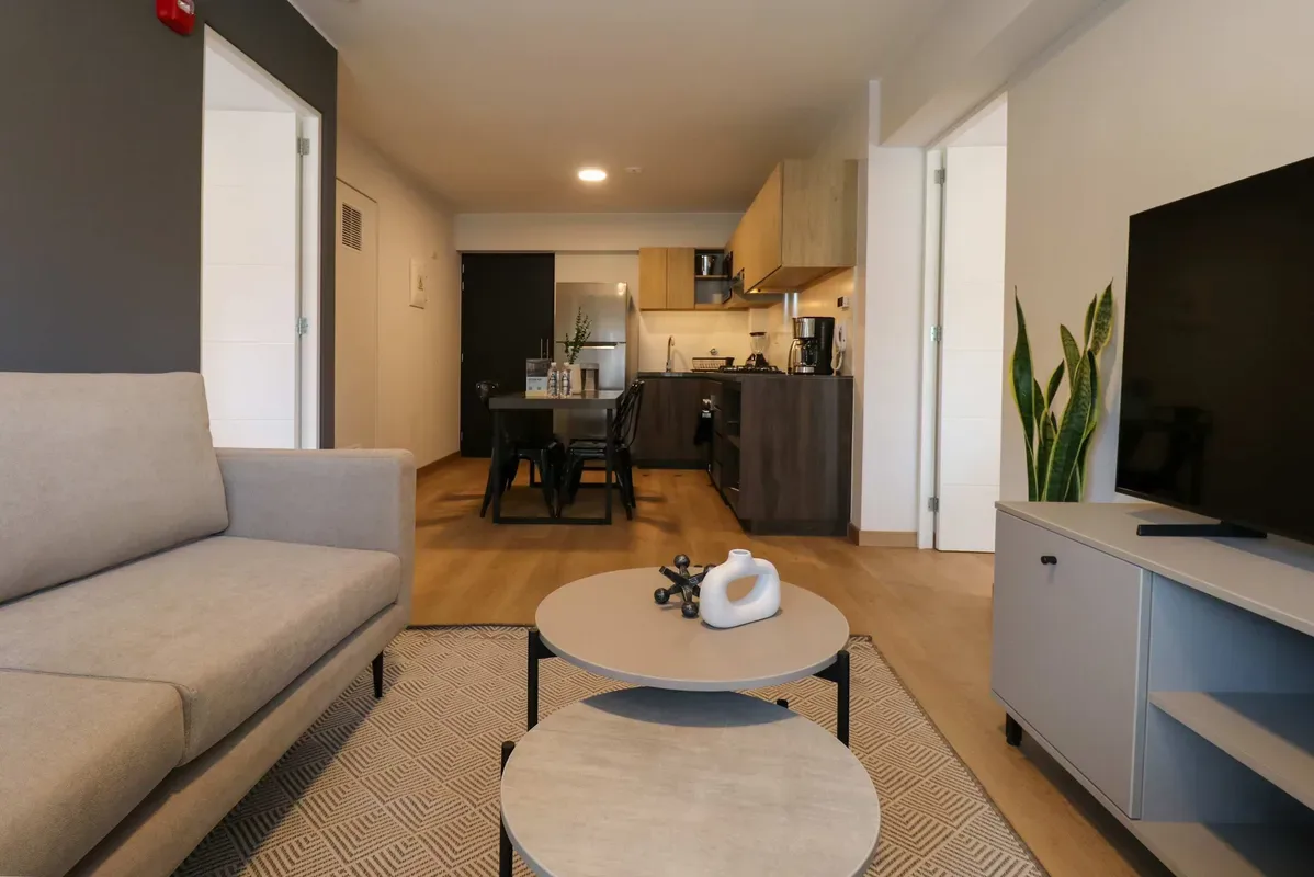 Deluxe 2BR w/ Perfect Balcony in Miraflores