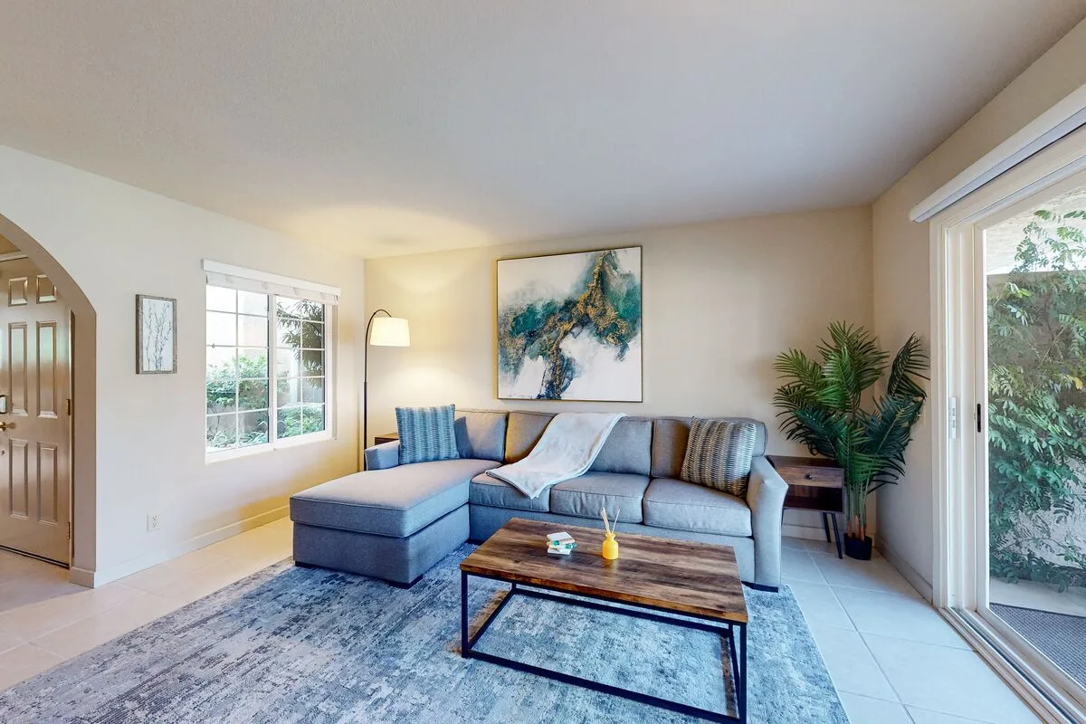 Palms & Peaks 7 Night minimum stay