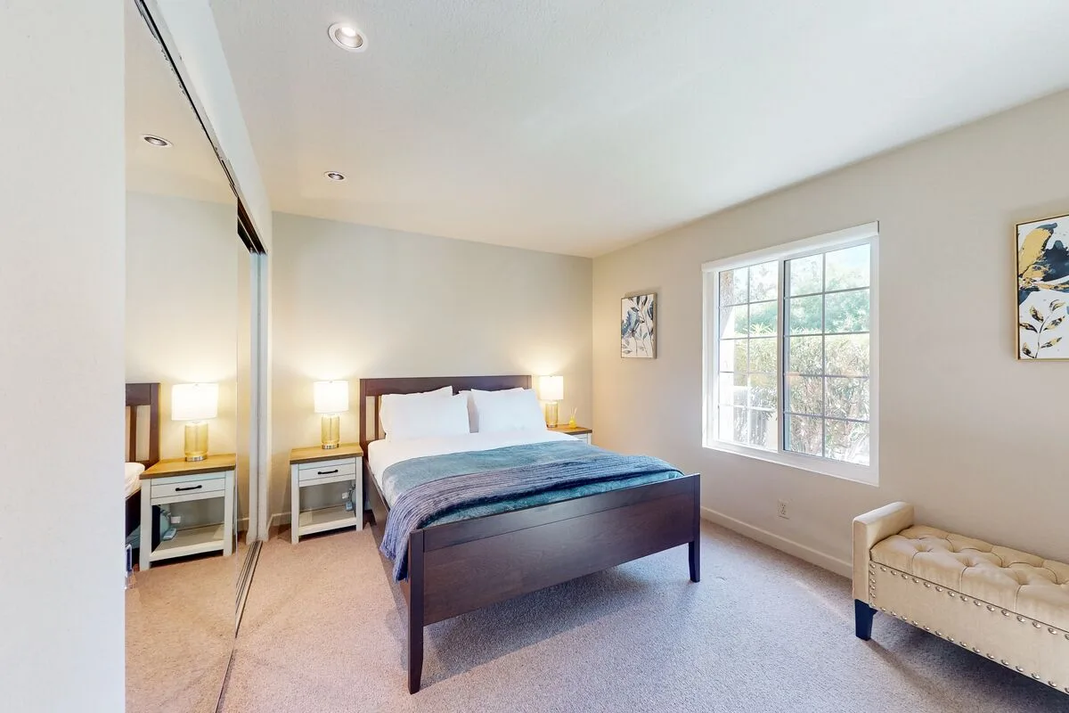 Palms & Peaks 7 Night minimum stay