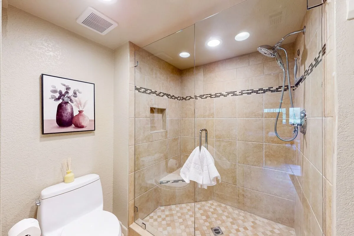Palms & Peaks 7 Night minimum stay