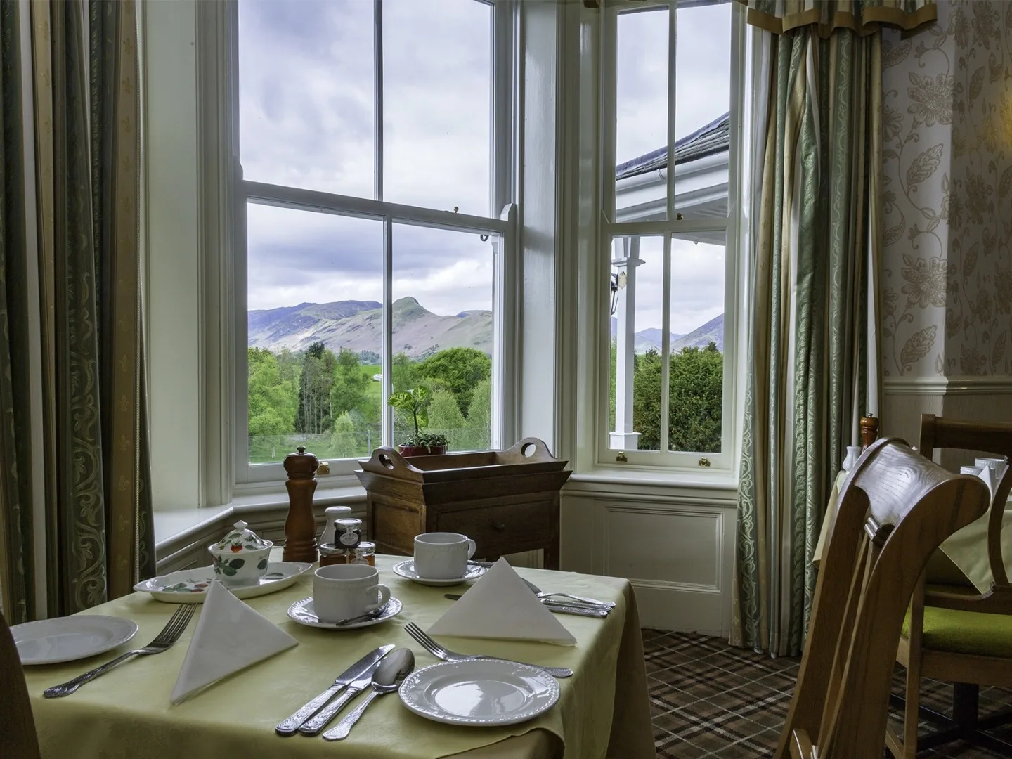 Breakfast with a view to the Borrowdale Valley