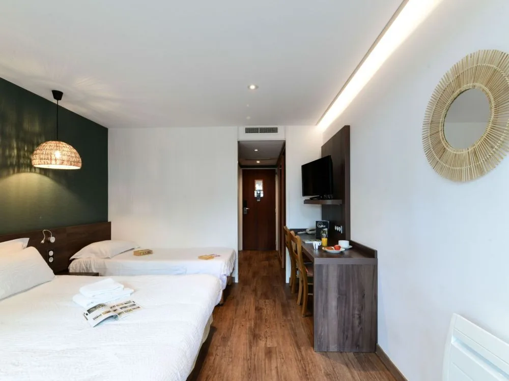 Triple room