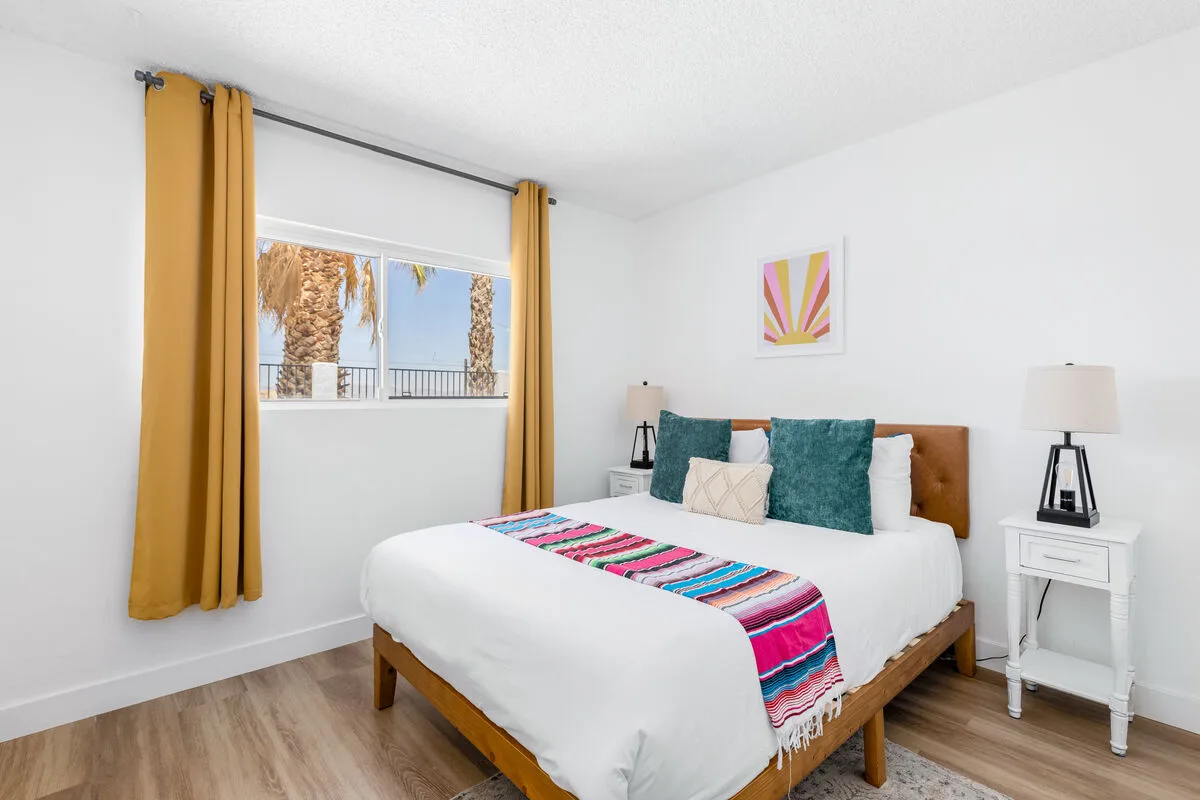 Hollywood Oasis