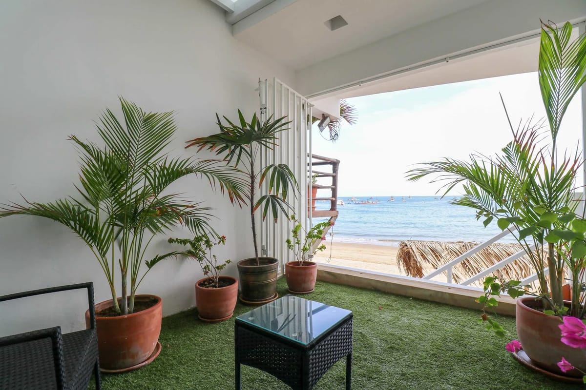Fascinating loft with Spectacular Ocean View
