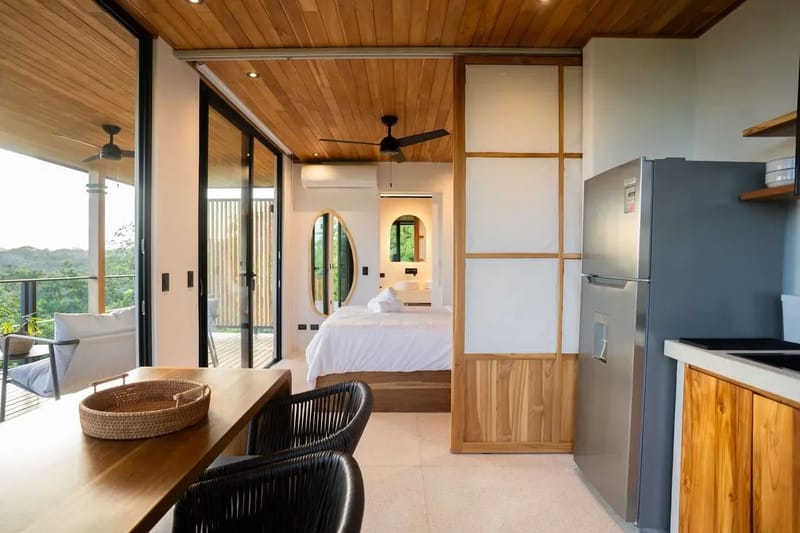 Chic 1BR Escape Breathtaking Balcony Views