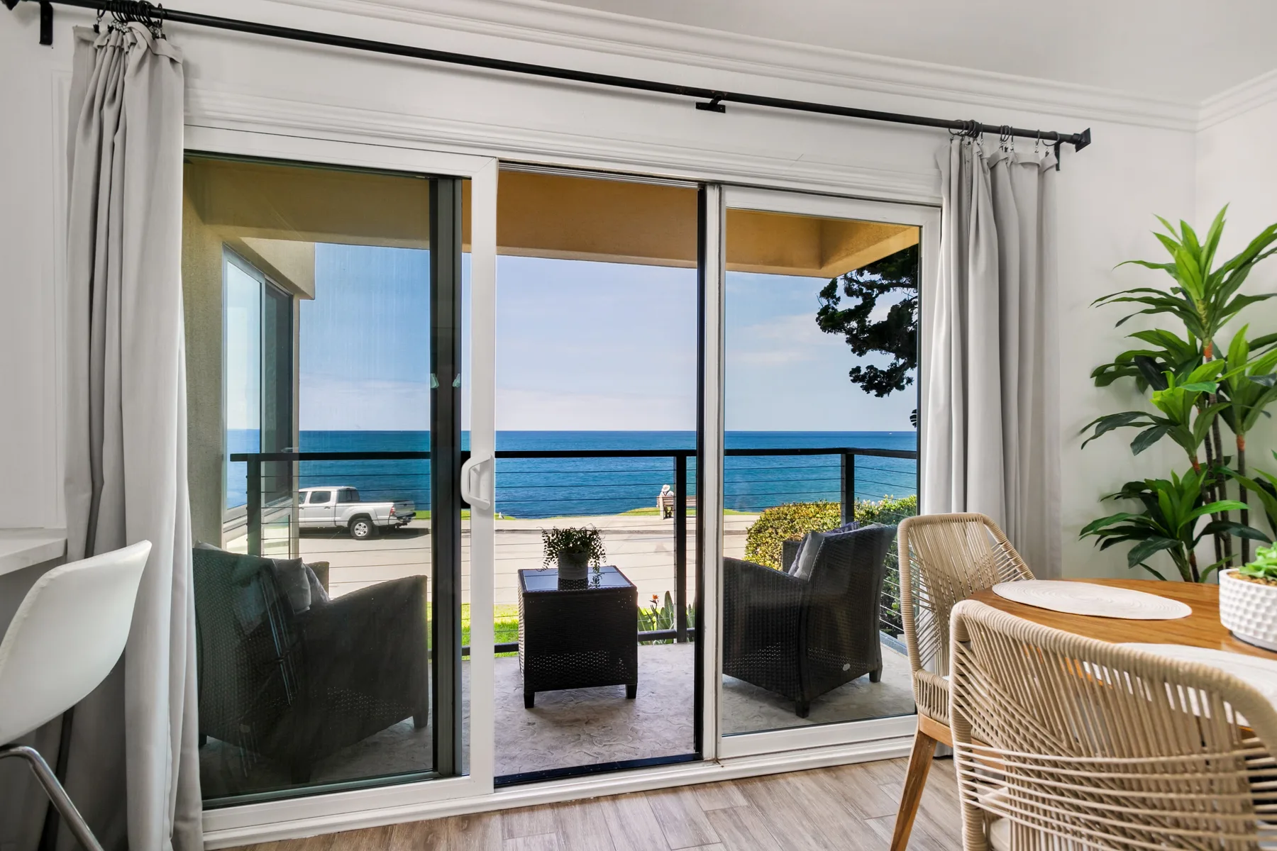 Oceanfront La Jolla Cove Condo