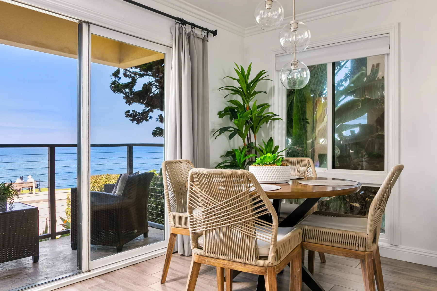 Oceanfront La Jolla Cove Condo