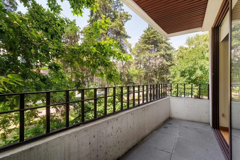 Deluxe 1BR Duplex in Prime Polanco