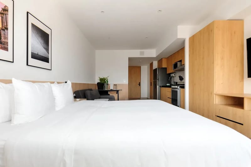 Elegant Loft w/ Balcony & AC in Cuauhtémoc